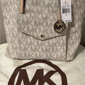 Michael Kors Vanilla Jet Set Bag with Monogram Design